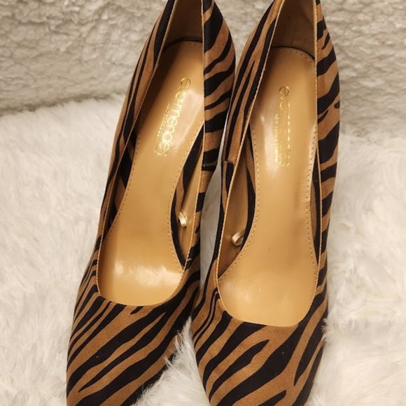 Eva Mendes for New York and Company Zebra Print Heels - Picture 2 of 6